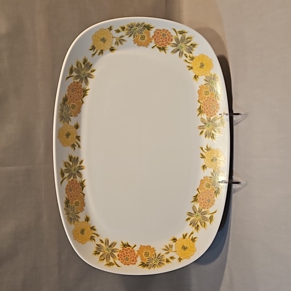 NEW Noritake Sunny Side 9003 13 1/2" Oval Serving Platter - Picture 1 of 8